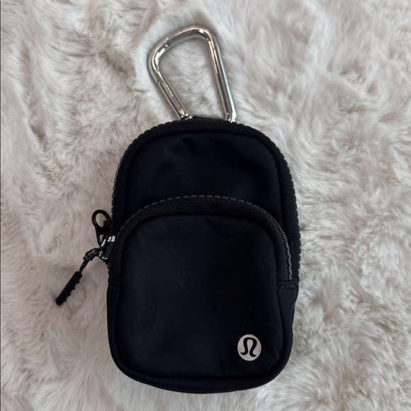 Lululemon Nano Backpack Clip-On: Black with Silver Carabiner NWOT - Picture 1 of 8